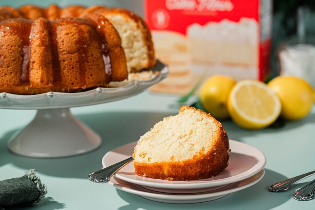 lemon cream cheese bundt cake