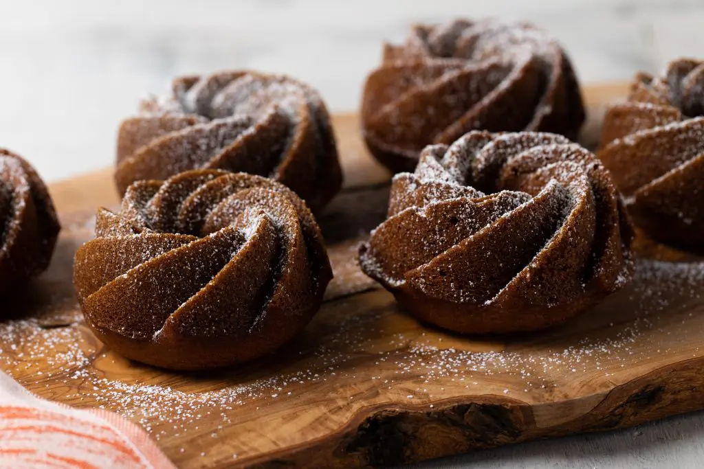 The Best Mini Bundt Cake Pans For Fall Baking Season